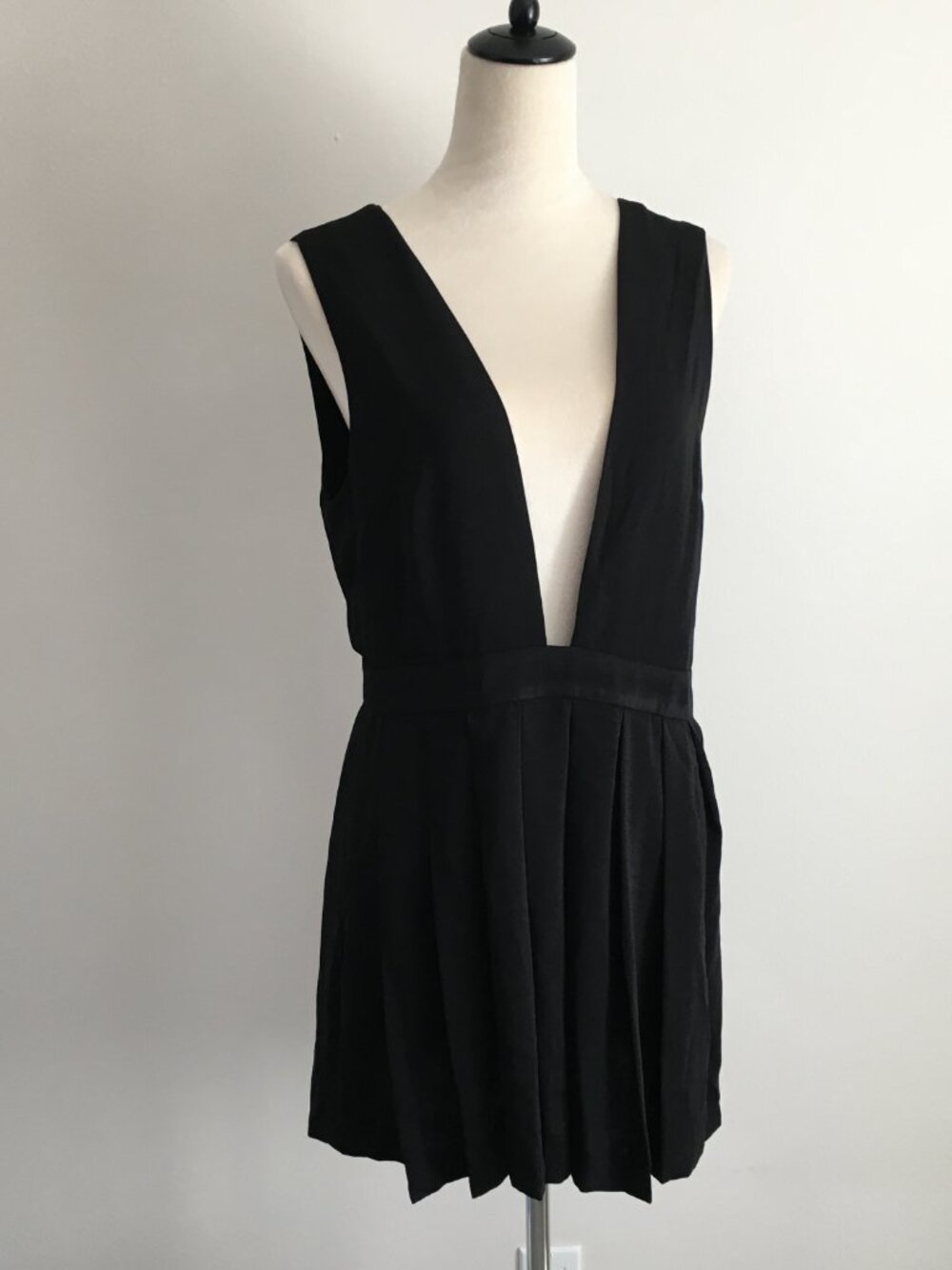 NWT ZARA Black Pleated Skirt Low V Neck & Back Chiffon Dress